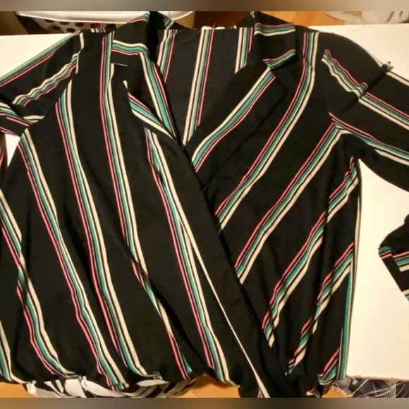 NWOT JUNE & HUDSON Black Top size XL - Picture 4 of 5